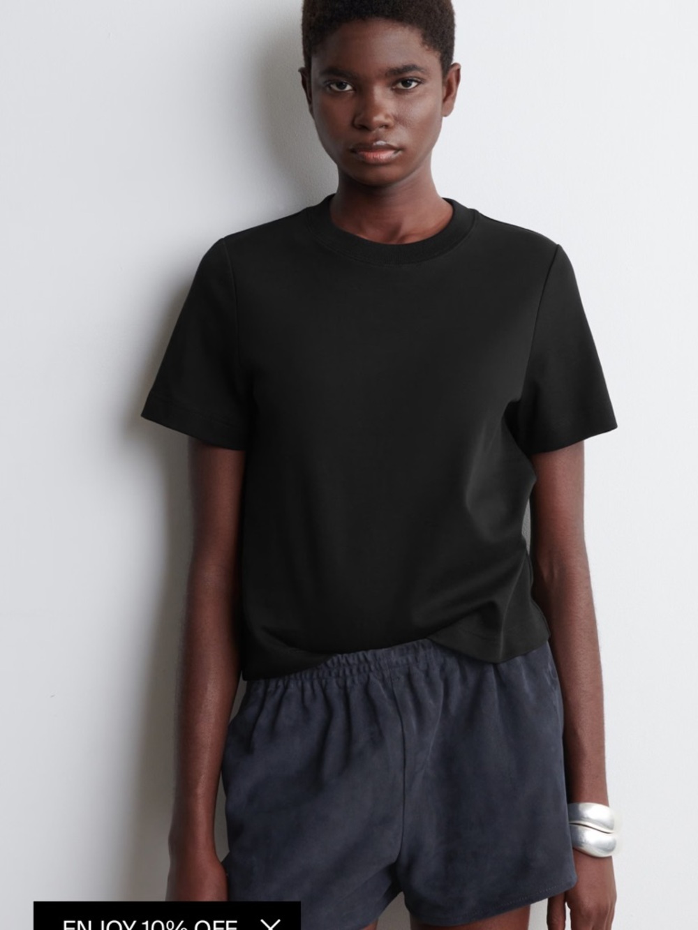 COS Clean Cut Tshirt Medium Black